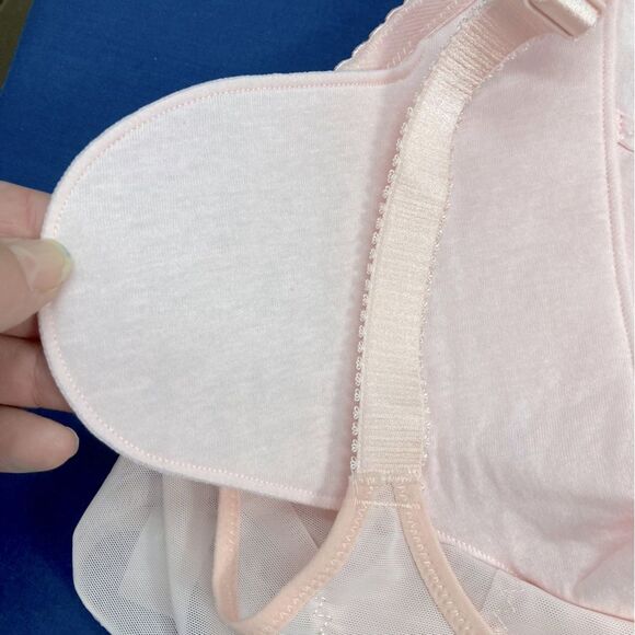 Bra Size 46DD Pink Lace Front Hooks Adjustable Straps Underwire Inside Padding - Picture 8 of 15